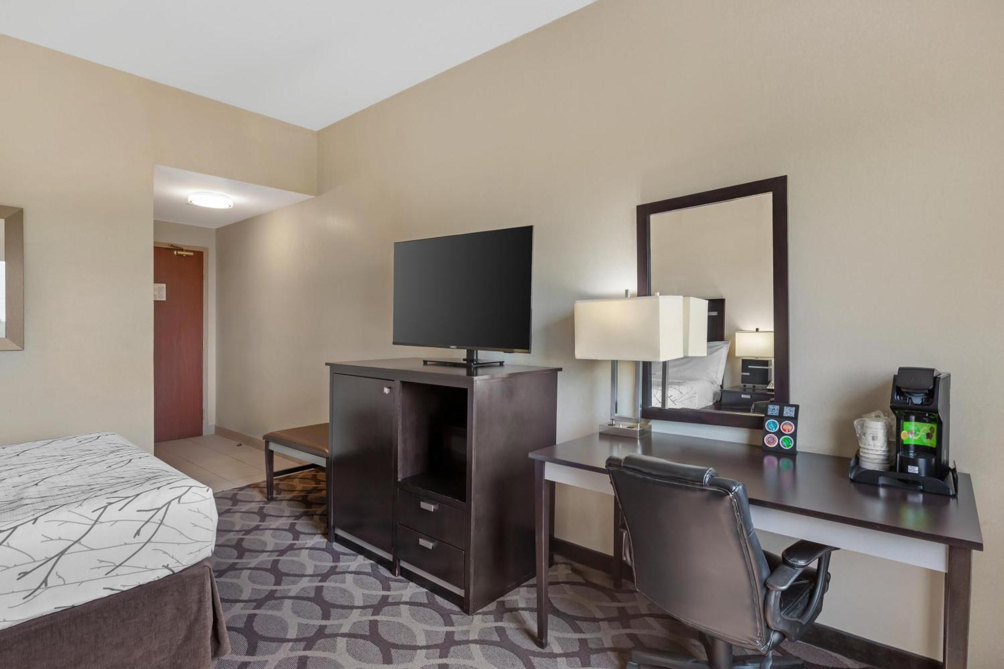 Queen Room