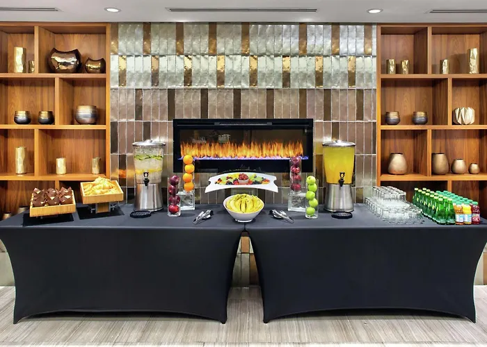 Hotel Doubletree By Hilton Toronto Airport, On